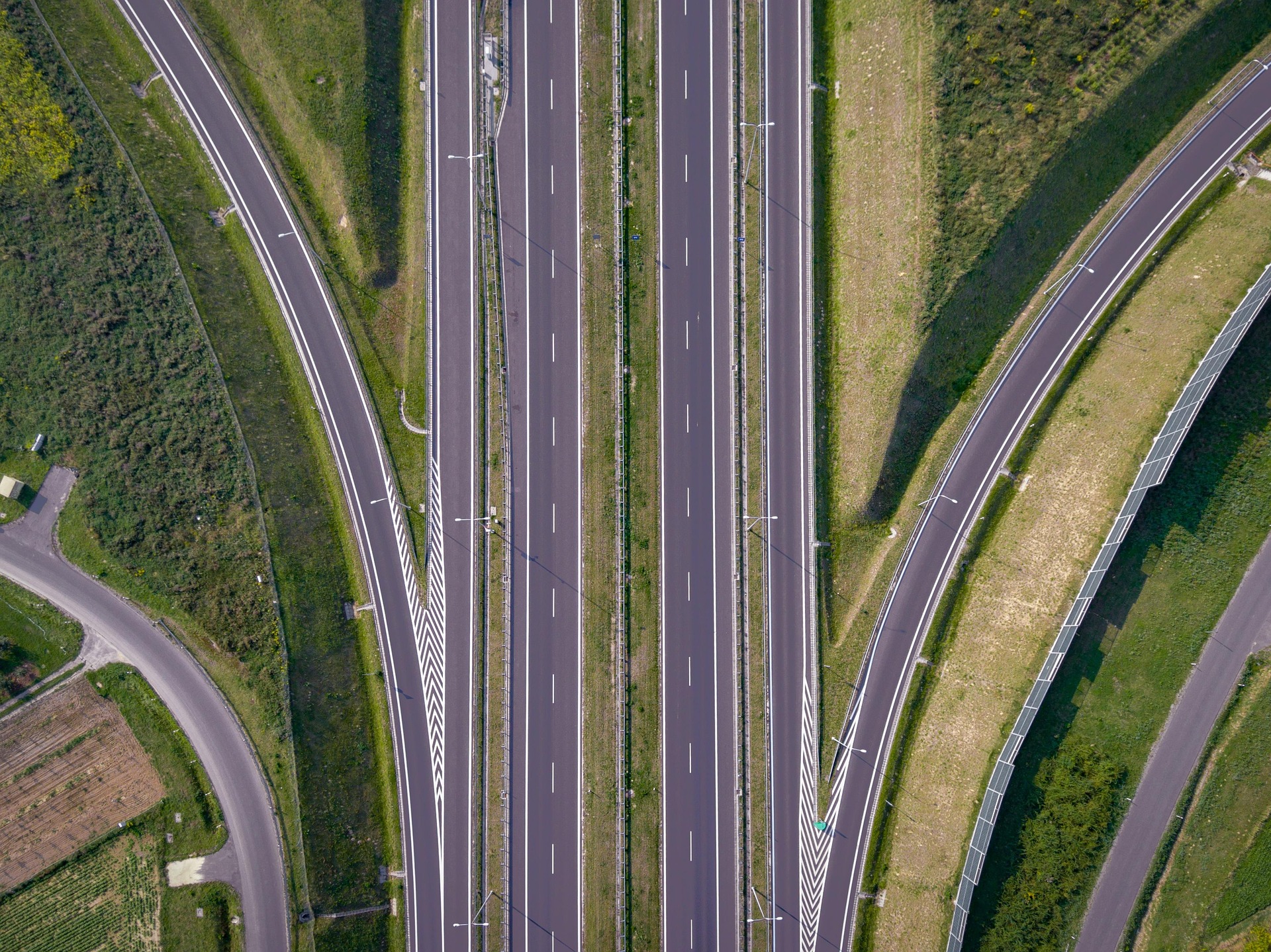 way-2684167_1920